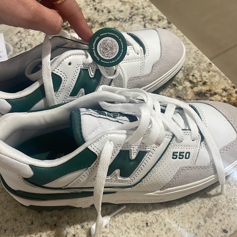 New balance 550 brand new green